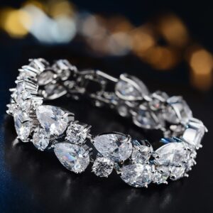 10389 silver close up