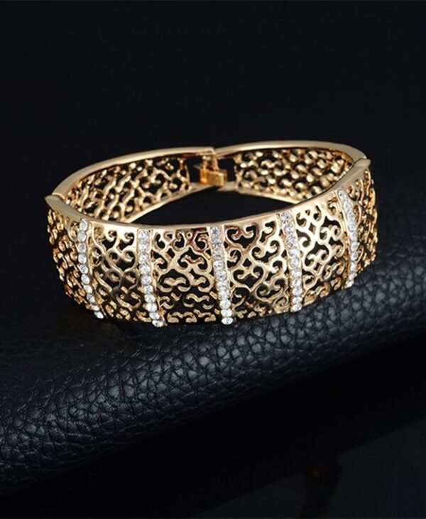 Timeless Elegance Gold Plated Jewelry Set 5 2834