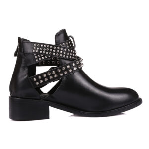 13866 black womens 2026 fashion style trends