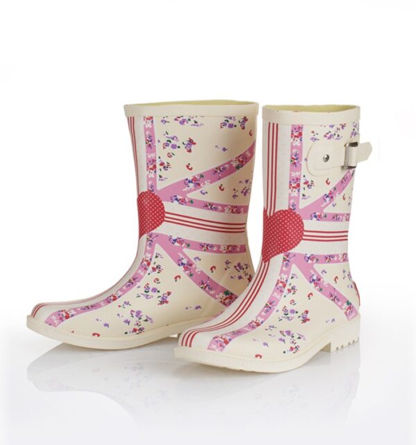 Charming Heart Printed Waterproof Rain Boots 4 026
