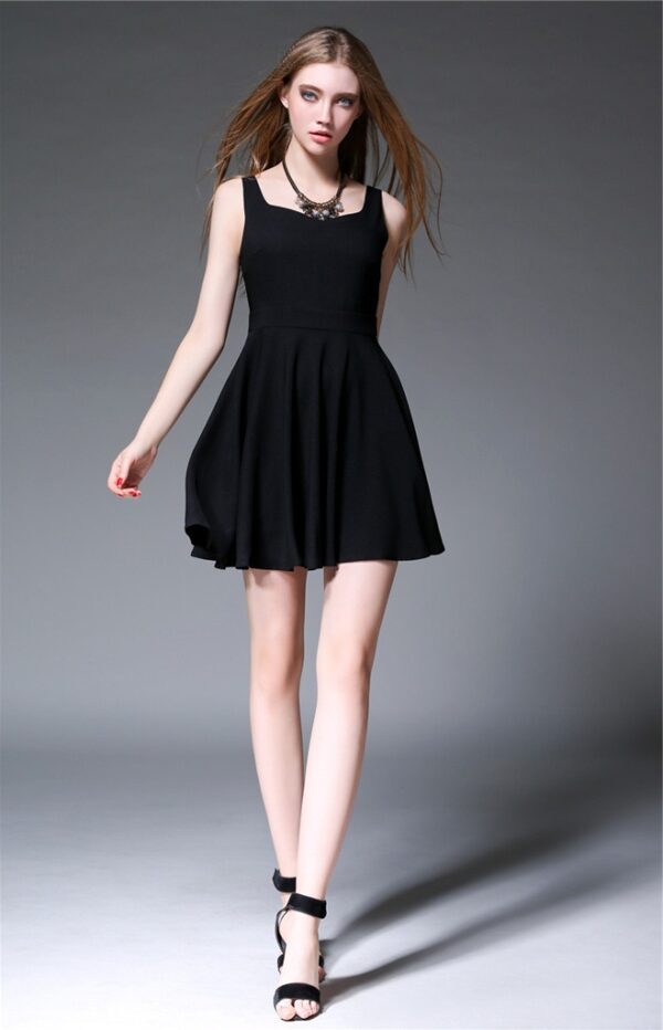 Chic Pleated Black Mini Dress 3 053