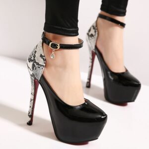 3162 black womens 2026 fashion style trends