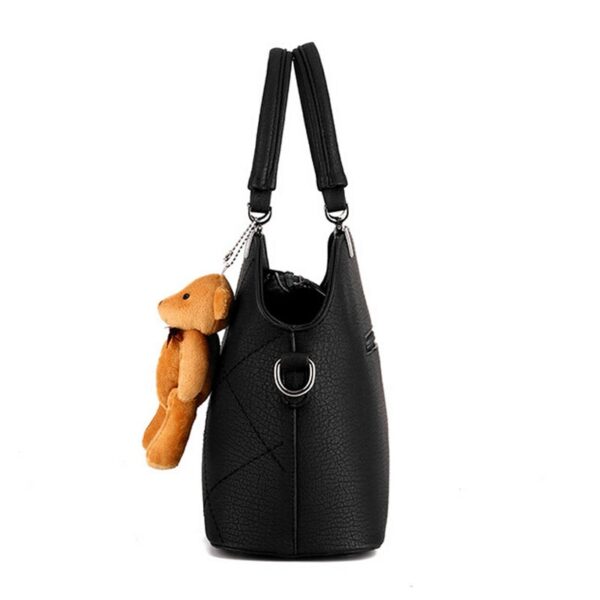 Timeless Quilted Genuine Leather V-Arm Bag 3 408