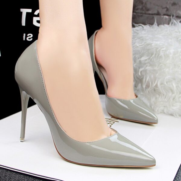 Elegant Pointed-Toe Patent Stiletto 4 809