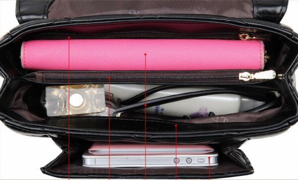 Quilted Chain Mini Bag 7 075