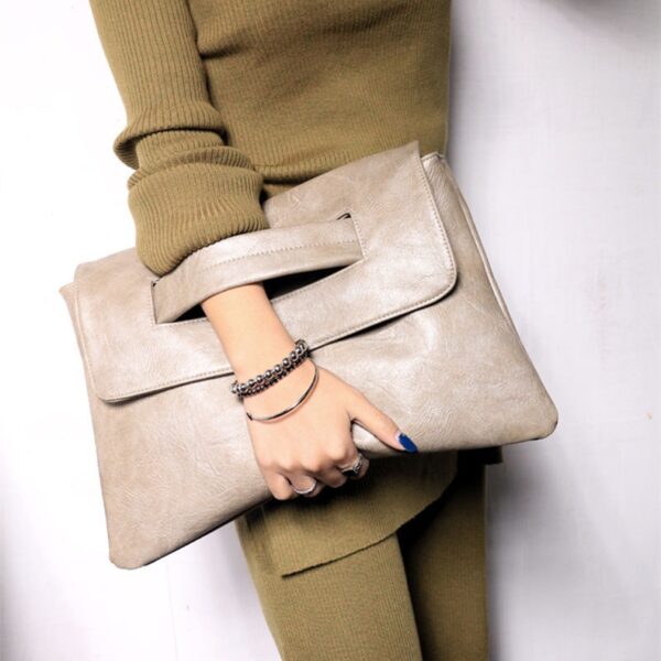 beige snap leather hand shoulder bag