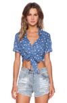 Star Detail Tie-Front Crop Shirt
