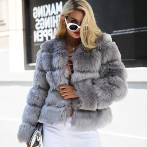 Chic Voluminous Short Faux Fur Puffy Coat
