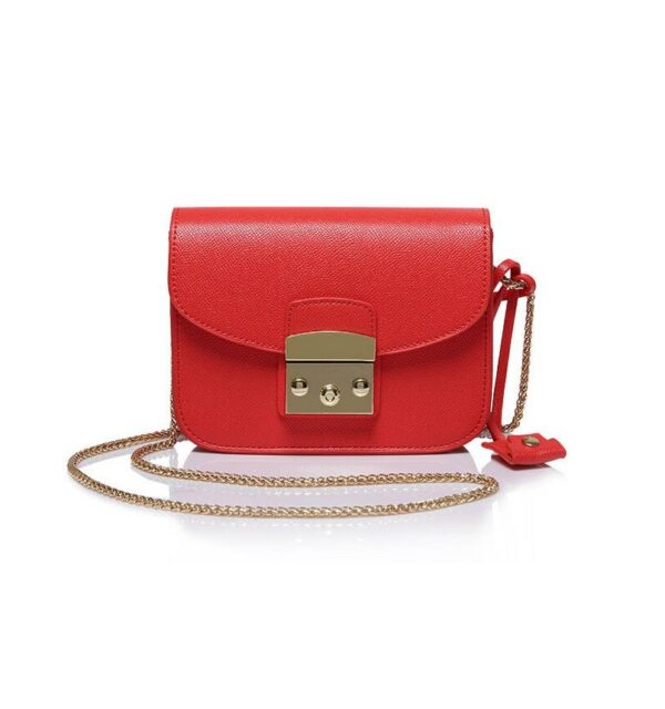 red chained small sleeve bag