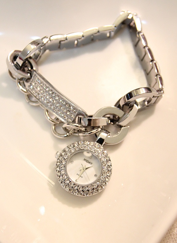 2026 Luxury Accessories Trends: Must-Have Women's Watches, Retro Sunglasses, Crystal Rings & Stylish Hats 61 swarovski rhinestone silver color bracelet watch