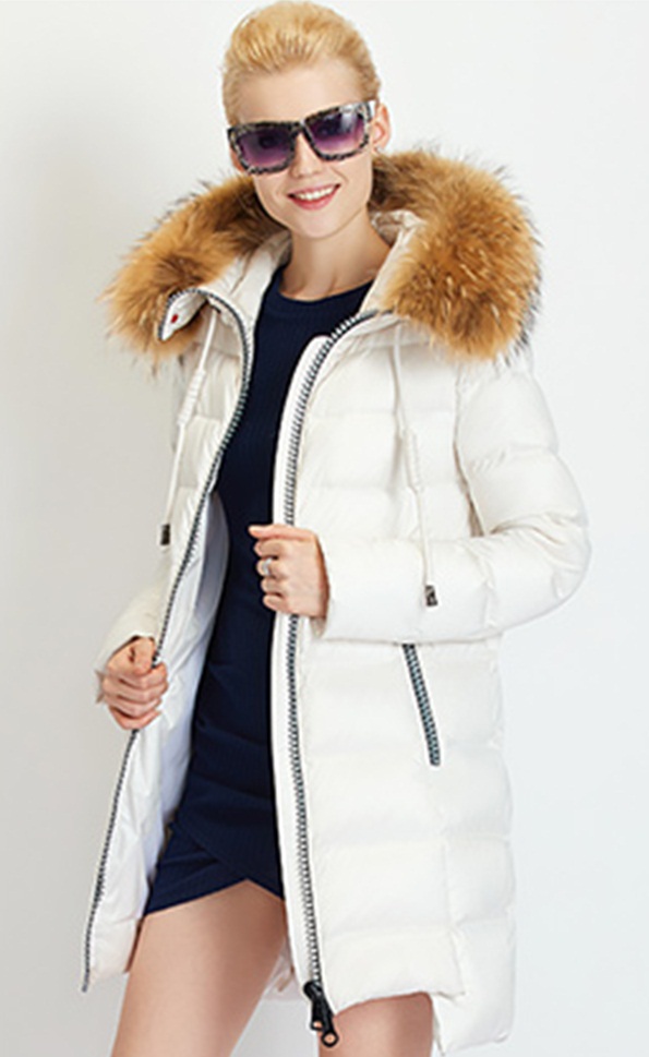 white collar furred long puffer jacket
